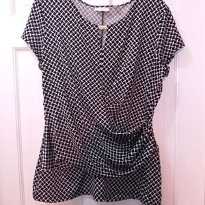 New York & Company short sleeve cross-over blouse. XL